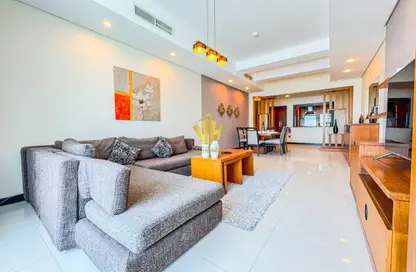 Apartment - 2 Bedrooms - 3 Bathrooms for rent in Al Juffair - Capital Governorate