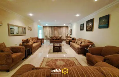Villa - 6 Bedrooms - 5 Bathrooms for sale in Sanad - Central Governorate