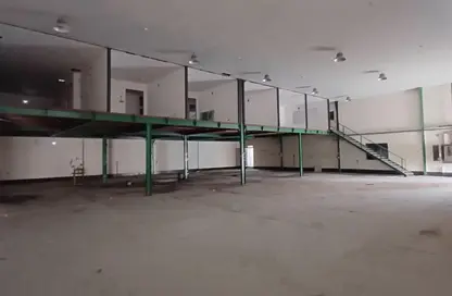 Warehouse - Studio - 3 Bathrooms for rent in Salmabad - Central Governorate