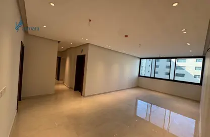 Apartment - 5 Bedrooms - 4 Bathrooms for sale in Hidd - Muharraq Governorate Apartment - 5 Bedrooms - 4 Bathrooms for sale in Hidd - Muharraq Governorate