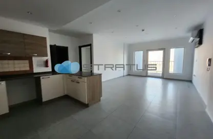Apartment - 1 Bedroom - 1 Bathroom for rent in Sanabis - Manama - Capital Governorate