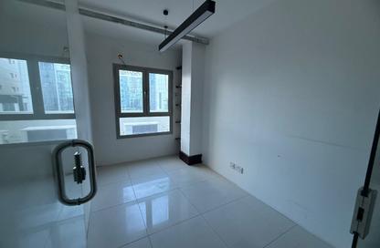 Office Space - Studio - 2 for rent in Seef - Capital Governorate