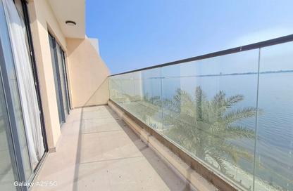 Compound - 4 Bedrooms - 5 Bathrooms for rent in Tubli - Central Governorate
