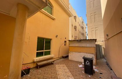 Villa - Studio - 7+ for rent in Hamad Town - Northern Governorate
