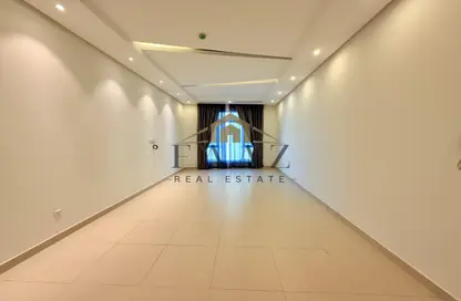 Apartment - 2 Bedrooms - 2 Bathrooms for rent in Al Burhama - Manama - Capital Governorate