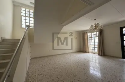 فيلا - 5 غرف نوم - 4 حمامات للايجار في البسيتين - المحرق