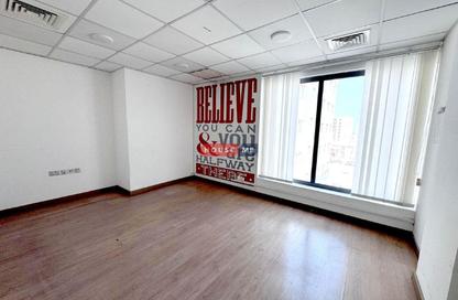 Office Space - 4 Bedrooms - 2 Bathrooms for rent in Seef - Capital Governorate