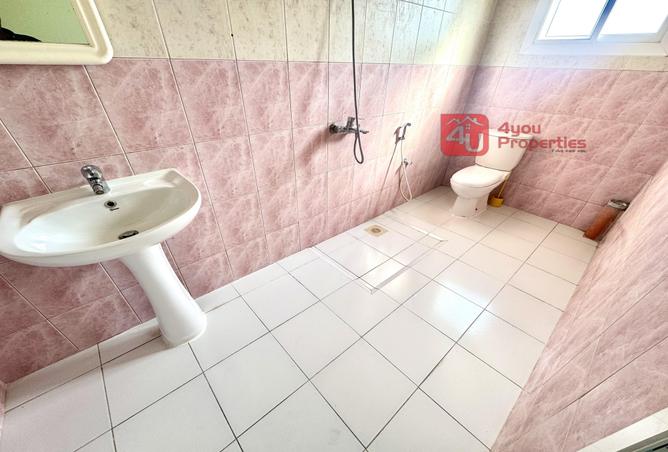 990208 - Property Image 3