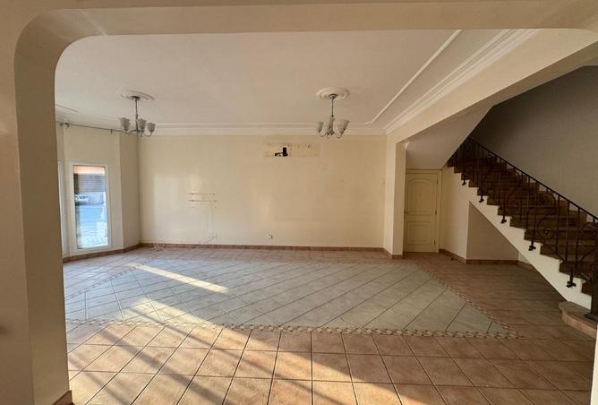 57038661 - Property Image 2