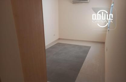 Apartment - 2 Bedrooms - 2 Bathrooms for rent in Muharraq - Muharraq Governorate
