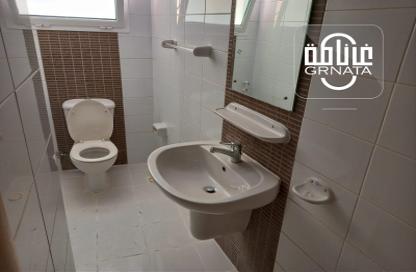 Apartment - 2 Bedrooms - 2 Bathrooms for rent in Muharraq - Muharraq Governorate
