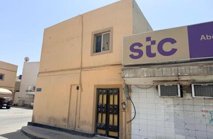 Whole Building - Studio - 2 Bathrooms for sale in Bu Quwah - Northern Governorate