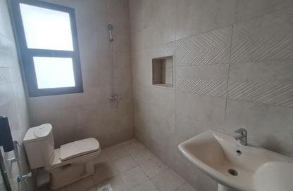 Apartment - 2 Bedrooms - 2 Bathrooms for rent in Galali - Muharraq Governorate