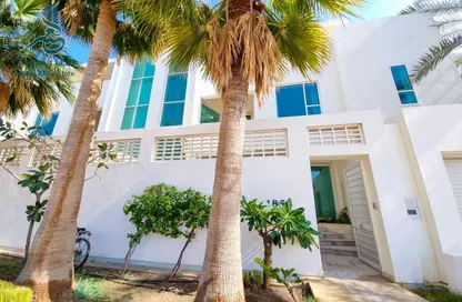 Villa - 4 Bedrooms - 5 Bathrooms for rent in Saar - Northern Governorate