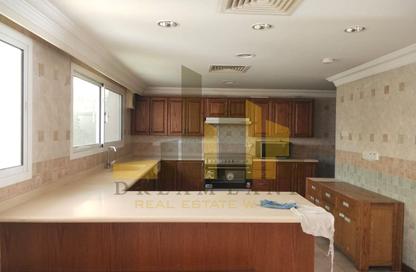 Villa - 4 Bedrooms - 4 Bathrooms for rent in Al Juffair - Capital Governorate
