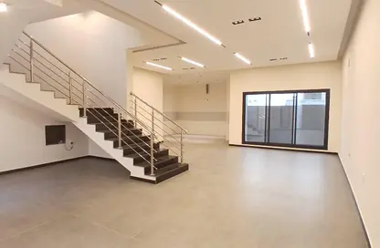 فيلا - 3 غرف نوم - 3 حمامات للبيع في البسيتين - المحرق