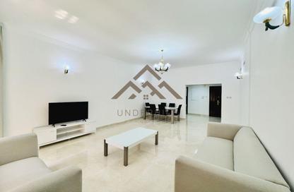 Apartment - 3 Bedrooms - 2 Bathrooms for rent in Al Juffair - Capital Governorate