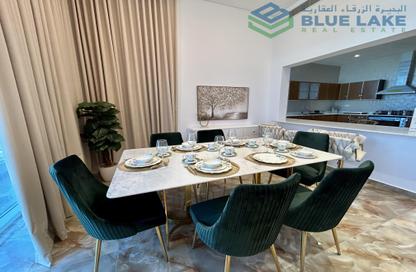 Duplex - 3 Bedrooms - 5 Bathrooms for rent in Seef - Capital Governorate
