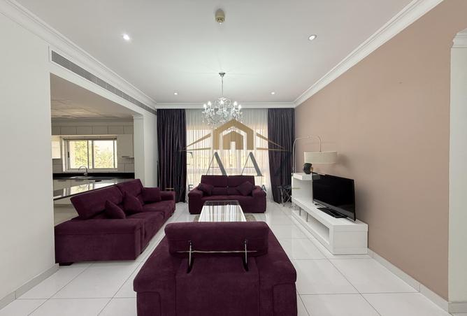 992455 - Property Image 2