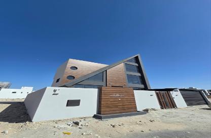 Villa - 4 Bedrooms - 5 Bathrooms for sale in Al Markh - Northern Governorate