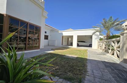 Villa - 4 Bedrooms - 7+ Bathrooms for rent in Janabiya - Northern Governorate