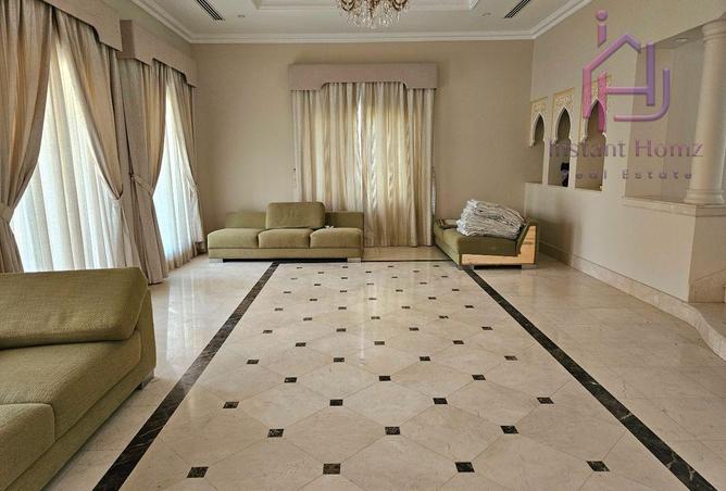 993991 - Property Image 2