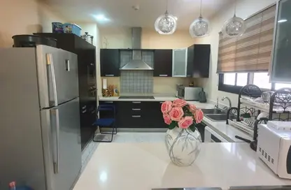 Apartment - 3 Bedrooms - 3 Bathrooms for sale in Sanad - Central Governorate