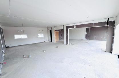 Show Room - Studio - 2 Bathrooms for rent in Bilad Al Qadeem - Manama - Capital Governorate