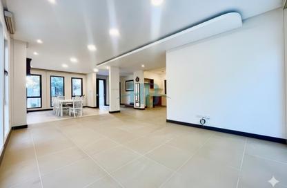 Villa - 5 Bedrooms - 6 Bathrooms for sale in Al Noor - Diyar Al Muharraq - Muharraq Governorate