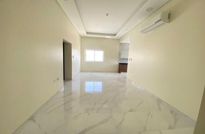 Apartment - 2 Bedrooms - 2 Bathrooms for rent in Jeblat Hebshi - Northern Governorate