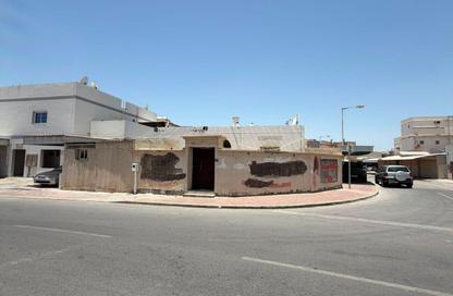 Villa - 4 Bedrooms - 4 Bathrooms for sale in Hamad Town - Northern Governorate
