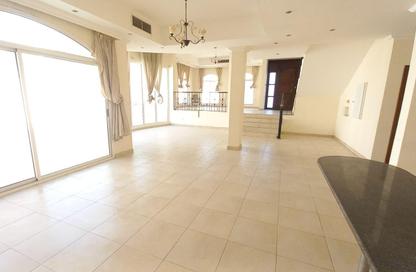 Villa - 4 Bedrooms - 5 Bathrooms for rent in Bu Quwah - Northern Governorate