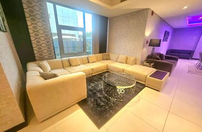 Duplex - 3 - 5 for rent in Reef Island - Capital Governorate