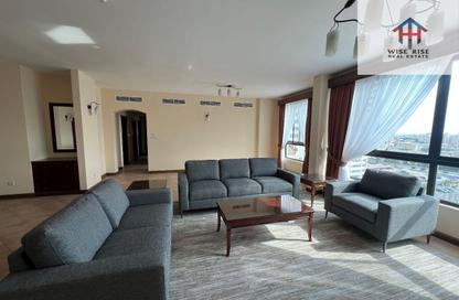 Apartment - 3 Bedrooms - 3 Bathrooms for rent in Sanabis - Manama - Capital Governorate
