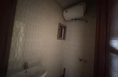 Apartment - 2 Bedrooms - 3 Bathrooms for rent in Tubli - Central Governorate