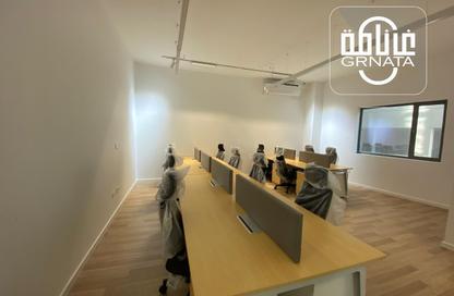 Office Space - Studio - 2 Bathrooms for rent in Bu Quwah - Northern Governorate
