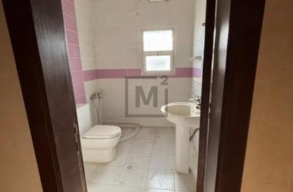 Villa - 5 Bedrooms - 4 Bathrooms for rent in Al Bahair - Riffa - Southern Governorate