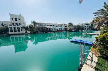 Apartment - 3 - 4 for rent in Al Marsa Floating City - Amwaj Islands - Muharraq Governorate