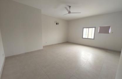 Apartment - 3 Bedrooms - 2 Bathrooms for rent in Sanad - Central Governorate