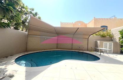 Villa - 4 Bedrooms - 5 Bathrooms for rent in Zinj - Manama - Capital Governorate