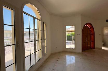 Villa - 5 Bedrooms - 6 Bathrooms for rent in Janabiya - Northern Governorate