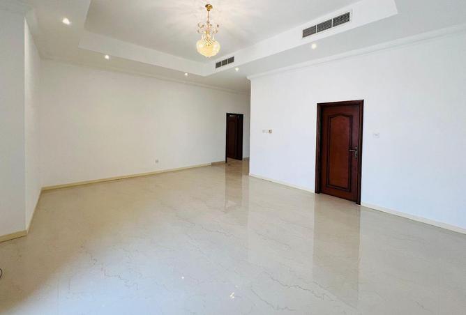 53323252 - صورة العقار 3