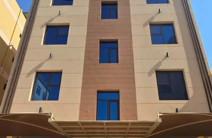 عمارة بالكامل - 8 غرف نوم - 8 حمامات للبيع في الجنبية - المحافظة الشمالية