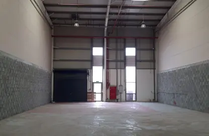 Warehouse - Studio - 1 Bathroom for rent in Hidd - Muharraq Governorate
