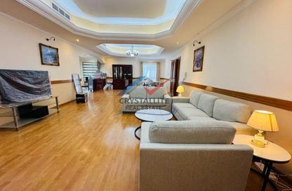 Apartment - 3 Bedrooms - 3 Bathrooms for rent in Seef - Capital Governorate Apartment - 3 Bedrooms - 3 Bathrooms for rent in Seef - Capital Governorate
