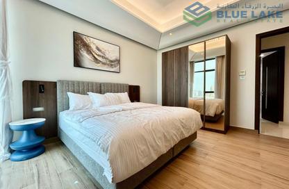 Apartment - 3 Bedrooms - 4 Bathrooms for rent in Sanabis - Manama - Capital Governorate