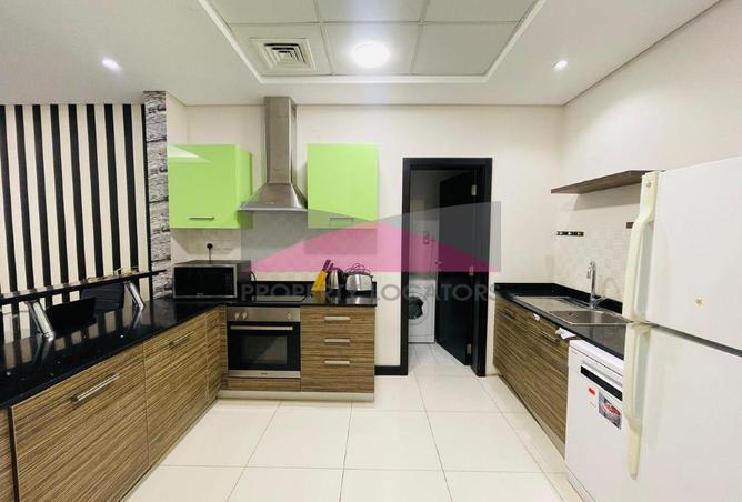 998043 - Property Image 3