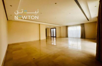 Villa - 5 Bedrooms - 4 Bathrooms for rent in Janabiya - Northern Governorate Villa - 5 Bedrooms - 4 Bathrooms for rent in Janabiya - Northern Governorate