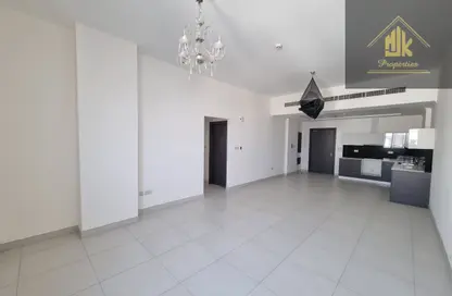 Apartment - 2 Bedrooms - 2 Bathrooms for rent in Hidd - Muharraq Governorate