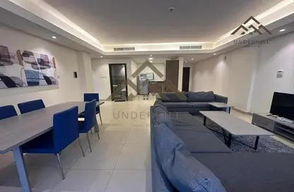 Apartment - 2 Bedrooms - 3 Bathrooms for rent in Busaiteen - Muharraq Governorate